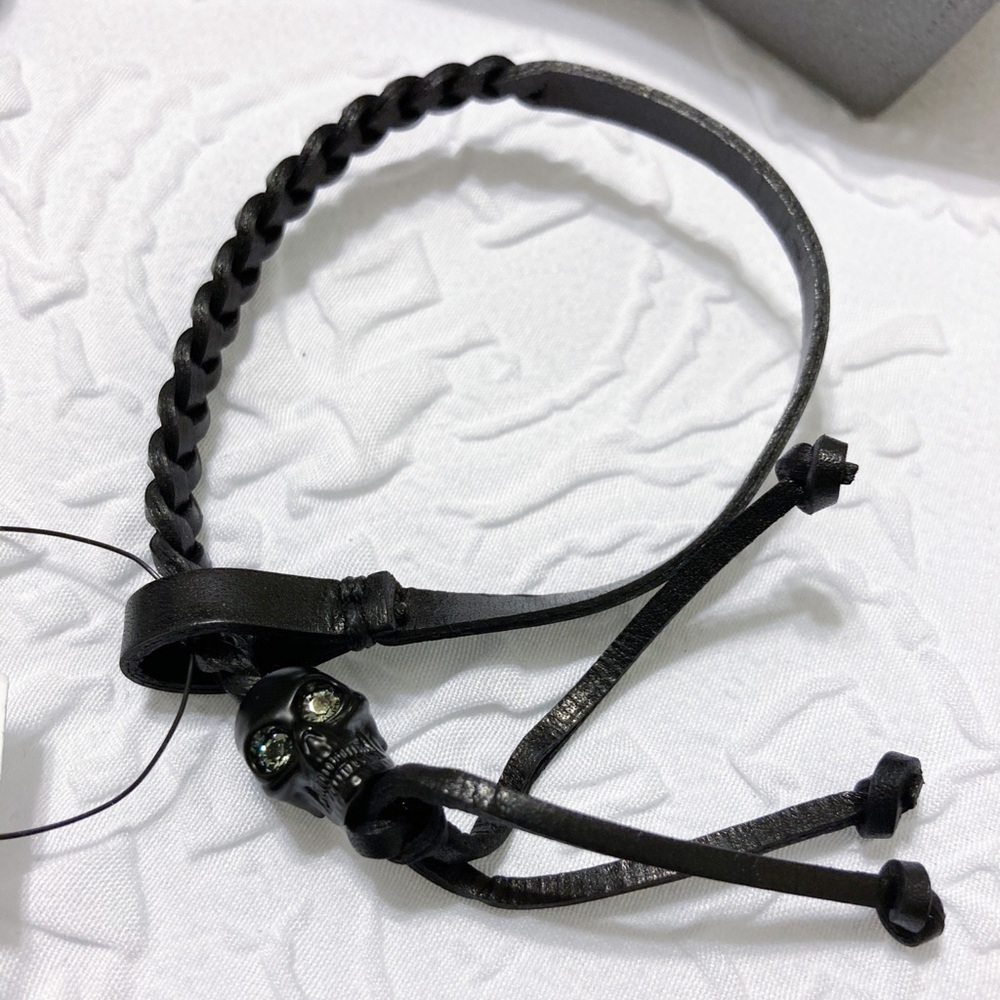 NWT Alexander McQueen skull bracelet